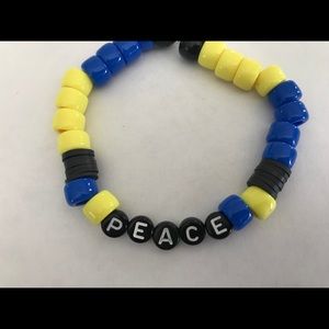 ‘Peace’ stretch bracelet